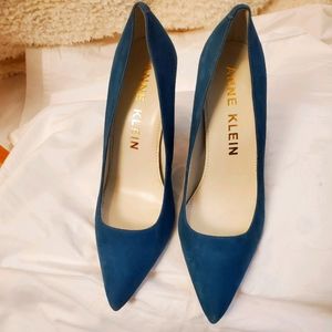 Anne Klein women Suede  shoes